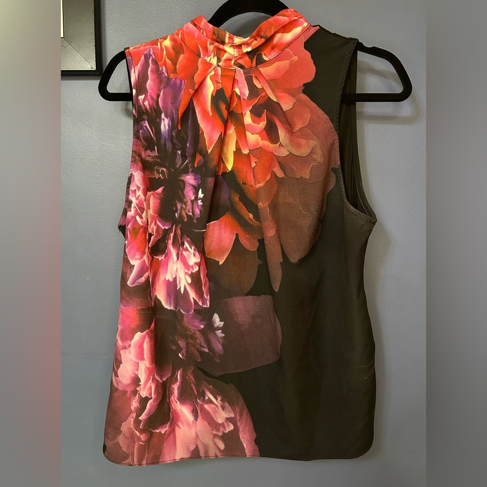 Vibrant Floral Sleeveless Tank Top